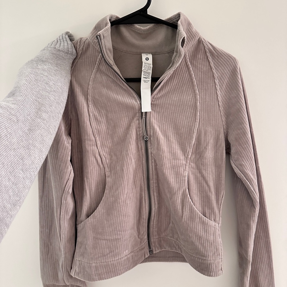 Lululemon define Zip-Up in Light Beige